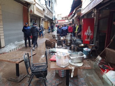 EREĞLİ'DE SAHİL VE ÇARŞI TANINMAZ HALDE !